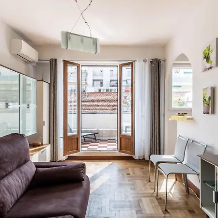 Studio With 12m2 Terrace In Apartment